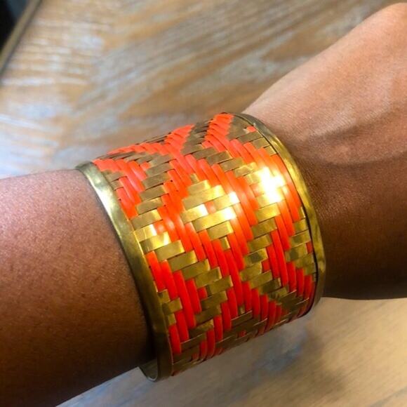 NWT! Francesca's Collections Gold & Coral Cuff Bracelet - Picture 2 of 8